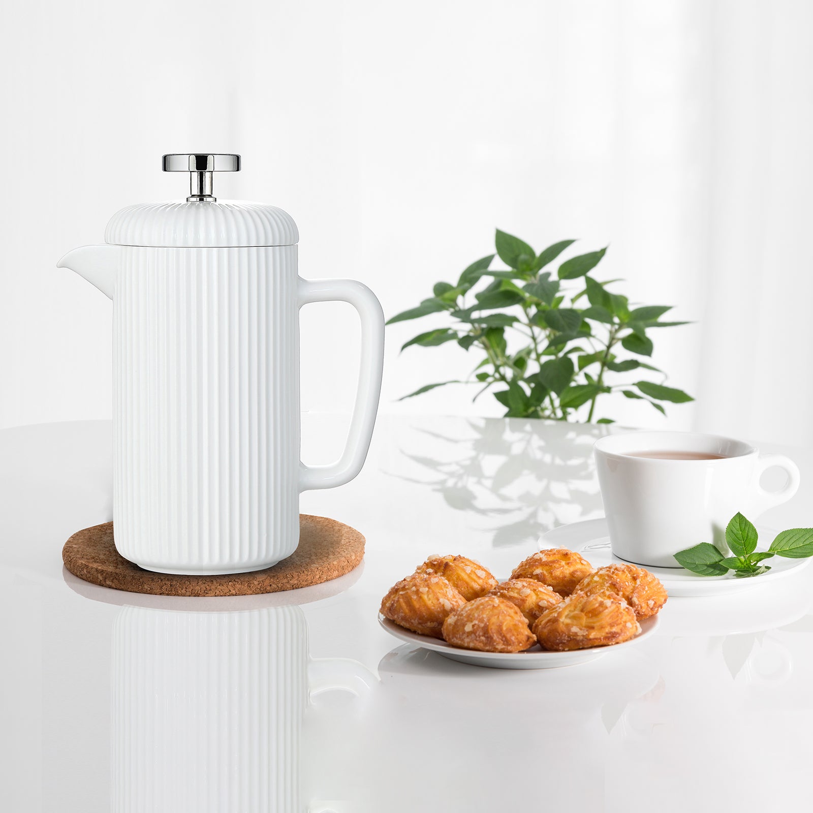Easyworkz Porcelain French Press, Coffee Maker with Stainless Steel Pl